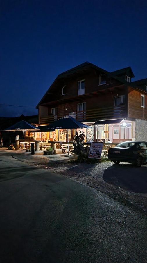 Etno Selo - Guest House Etno Village - Trsa プルジネ エクステリア 写真